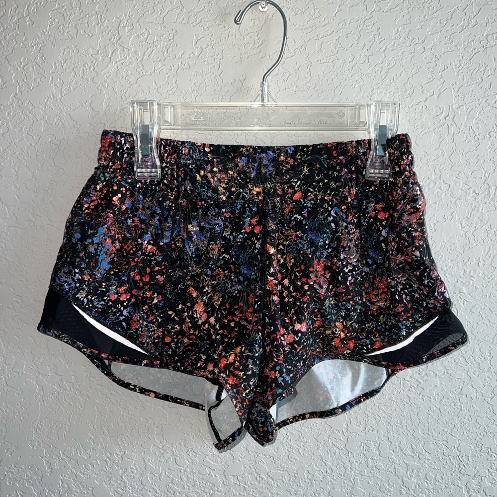lululemon Hotty Hot Short II 2.5" *lined